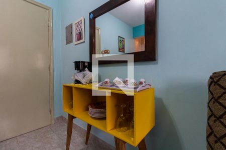 Detalhe da sala de apartamento para alugar com 1 quarto, 44m² em Aviação, Praia Grande