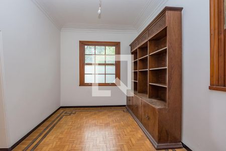 Sala 2 de casa para alugar com 4 quartos, 700m² em Barro Preto, Belo Horizonte