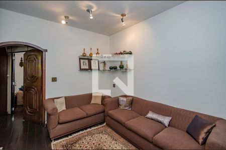 Sala 1 de casa para alugar com 5 quartos, 270m² em Prado, Belo Horizonte