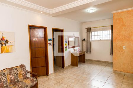 Sala de casa à venda com 5 quartos, 410m² em Casa Grande, Diadema