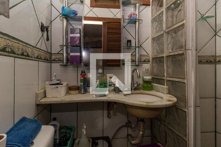 Banheiro da Suíte de apartamento à venda com 4 quartos, 126m² em Santana, Porto Alegre