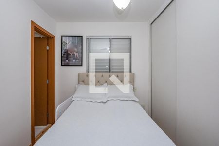 Suíte de apartamento para alugar com 2 quartos, 60m² em Buritis, Belo Horizonte