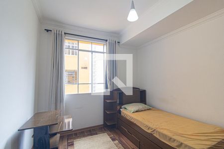 Quarto 2 de apartamento para alugar com 2 quartos, 80m² em Centro, Curitiba