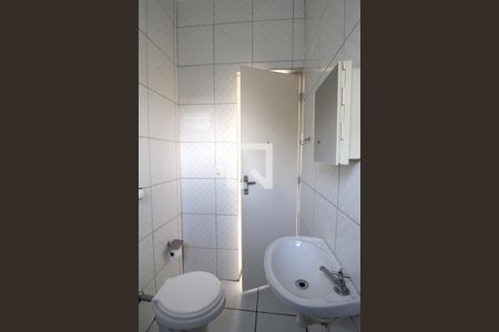 Banheiro de kitnet/studio para alugar com 1 quarto, 30m² em Jardim Goncalves, Sorocaba