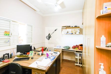 Quarto 1 de casa à venda com 1 quarto, 80m² em Pindorama, Belo Horizonte