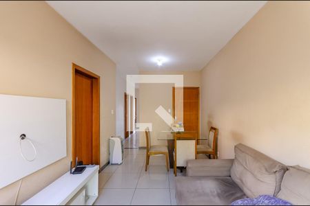 Sala de apartamento à venda com 3 quartos, 101m² em Heliópolis, Belo Horizonte