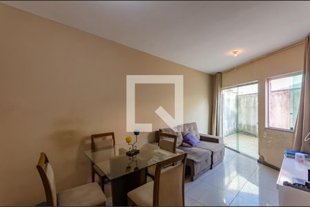 Sala de apartamento à venda com 3 quartos, 101m² em Heliópolis, Belo Horizonte