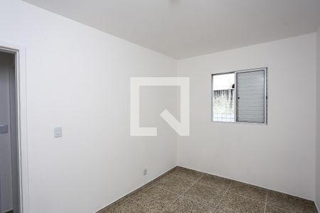 quarto 1 de apartamento para alugar com 2 quartos, 48m² em Parque Assuncao, Taboão da Serra