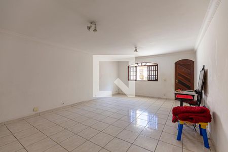 Sala de casa para alugar com 3 quartos, 232m² em Vila Valparaíso, Santo André