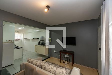 Sala de Estar/Jantar  de apartamento para alugar com 2 quartos, 82m² em Cambuí, Campinas