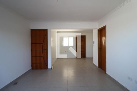 Sala de casa de condomínio à venda com 2 quartos, 143m² em Vila Curuçá, Santo André