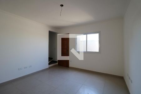 Sala de casa de condomínio à venda com 2 quartos, 143m² em Vila Curuçá, Santo André