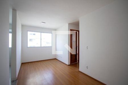 Sala de apartamento para alugar com 2 quartos, 56m² em Colubande, São Gonçalo