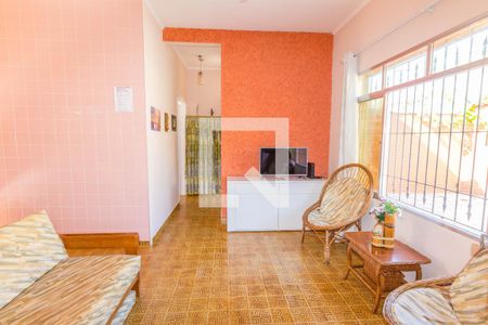 Sala de casa para alugar com 2 quartos, 135m² em Caiçara, Praia Grande