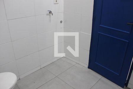 Banheiro de casa para alugar com 1 quarto, 21m² em Centro, São Vicente