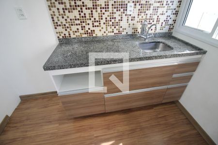 Cozinha de casa para alugar com 1 quarto, 28m² em Brás, São Paulo