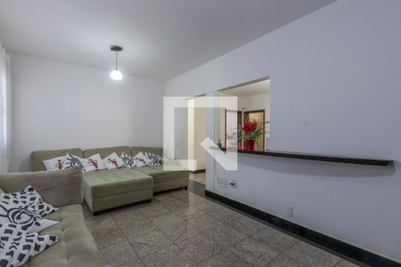 Sala de casa à venda com 4 quartos, 286m² em São Lucas, Belo Horizonte