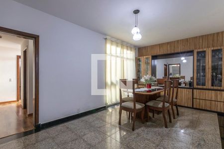 Sala de casa à venda com 4 quartos, 286m² em São Lucas, Belo Horizonte