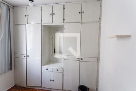 Armário do Quarto 1 de apartamento para alugar com 2 quartos, 55m² em Centro, Belo Horizonte