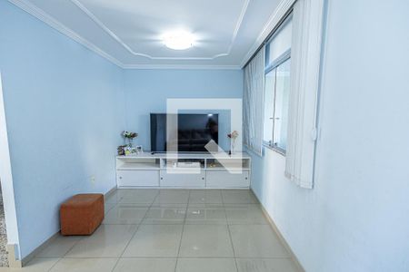 Sala de casa para alugar com 3 quartos, 125m² em Etelvina Carneiro, Belo Horizonte