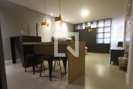 Sala de kitnet/studio para alugar com 1 quarto, 38m² em Itaipu, Niterói