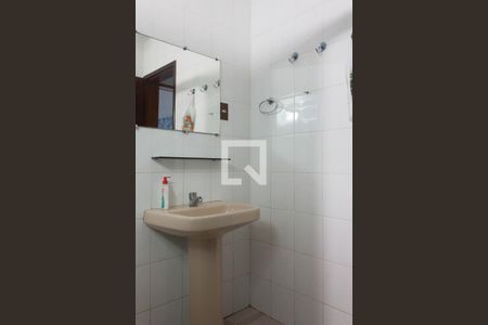 Banheiro de casa para alugar com 1 quarto, 80m² em Alves Dias, São Bernardo do Campo