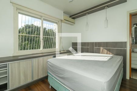 Quarto Suíte de apartamento para alugar com 1 quarto, 43m² em Vila Ipiranga, Porto Alegre