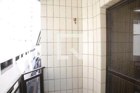 varanda sala de apartamento para alugar com 1 quarto, 62m² em Aviação, Praia Grande