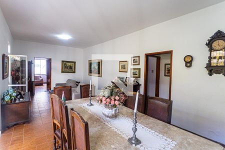 Sala 1 de casa à venda com 7 quartos, 400m² em Santo Antônio, Belo Horizonte