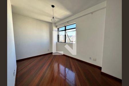 sala de apartamento para alugar com 3 quartos, 80m² em Funcionários, Belo Horizonte