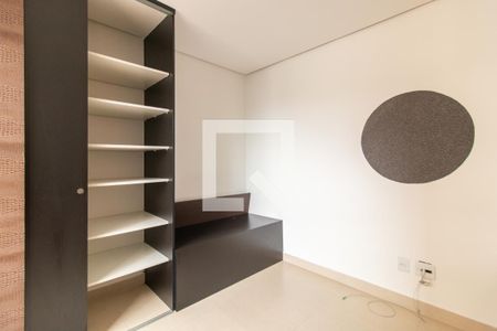 Sala/Quarto de kitnet/studio à venda com 1 quarto, 25m² em Centro Histórico, Porto Alegre