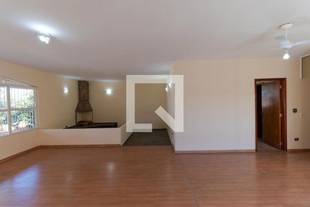 Salas de casa para alugar com 3 quartos, 270m² em Parque das Universidades, Campinas