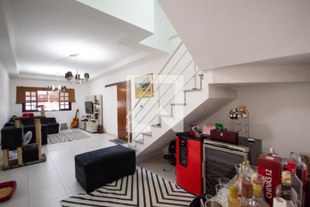 Sala de casa para alugar com 4 quartos, 300m² em Jardim das Flores, Osasco