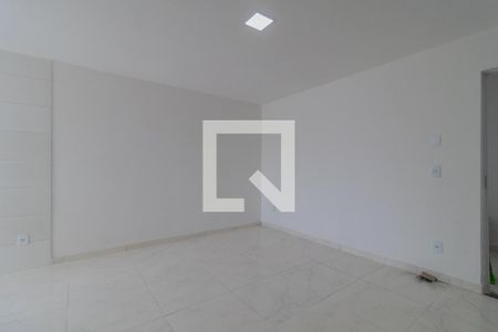 Sala de kitnet/studio para alugar com 1 quarto, 35m² em Jardim Wanda, Taboão da Serra