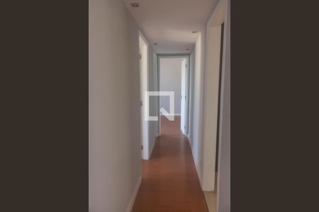 Sala de apartamento para alugar com 3 quartos, 70m² em Santa Rosa, Niterói