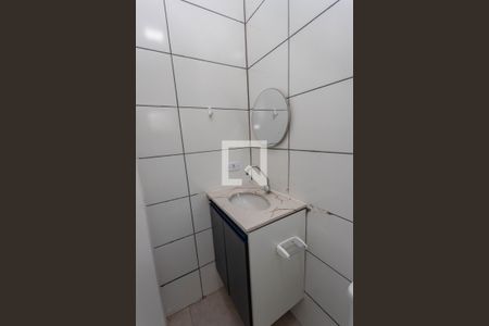 Banheiro  de casa para alugar com 1 quarto, 25m² em Centro, Diadema