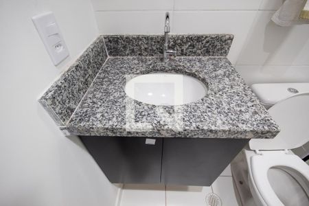 Banheiro de apartamento para alugar com 1 quarto, 30m² em Km 18, Osasco