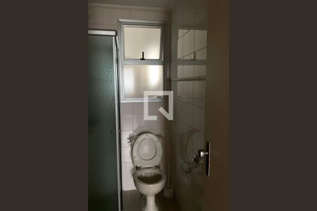 Banheiro  de apartamento para alugar com 3 quartos, 85m² em Nova Mirim, Praia Grande