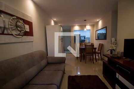 Sala de apartamento para alugar com 2 quartos, 75m² em Recreio dos Bandeirantes, Rio de Janeiro