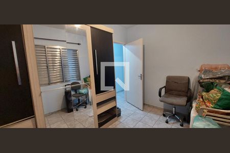 Quarto 2 de casa para alugar com 2 quartos, 250m² em Jardim Santo André, Santo André