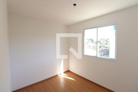 Quarto 1 de apartamento para alugar com 2 quartos, 60m² em Colubandê, São Gonçalo