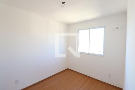 Quarto 2 de apartamento para alugar com 2 quartos, 60m² em Colubandê, São Gonçalo