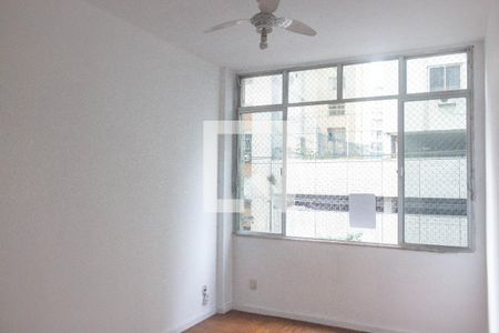 Sala de apartamento para alugar com 2 quartos, 56m² em Icaraí, Niterói