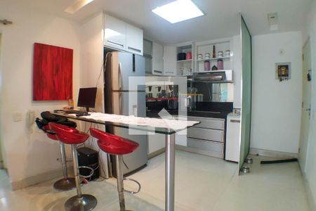 Sala/Cozinha de apartamento à venda com 2 quartos, 84m² em Camboinhas, Niterói