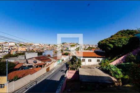 Vista de casa à venda com 5 quartos, 536m² em Alto dos Pinheiros, Belo Horizonte