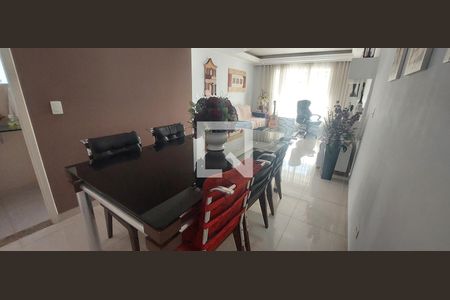 Sala de casa à venda com 3 quartos, 250m² em Vila Valparaiso, Santo André