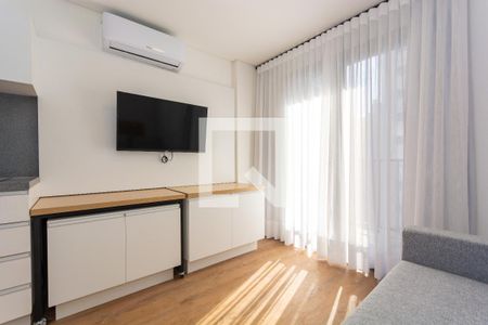 Sala de kitnet/studio para alugar com 1 quarto, 30m² em Centro, Curitiba