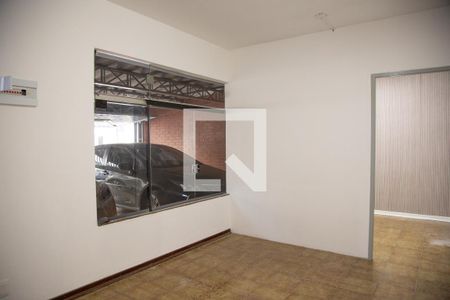 Casa para alugar com 5 quartos, 220m² em Vila Yara, Osasco