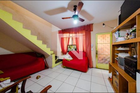 Sala de casa à venda com 2 quartos, 102m² em Alto Caiçaras, Belo Horizonte