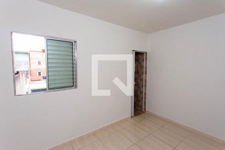 Quarto de casa para alugar com 1 quarto, 50m² em Serraria, Diadema